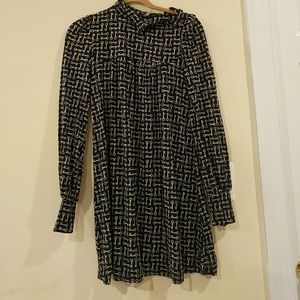Long sleeve black key dress